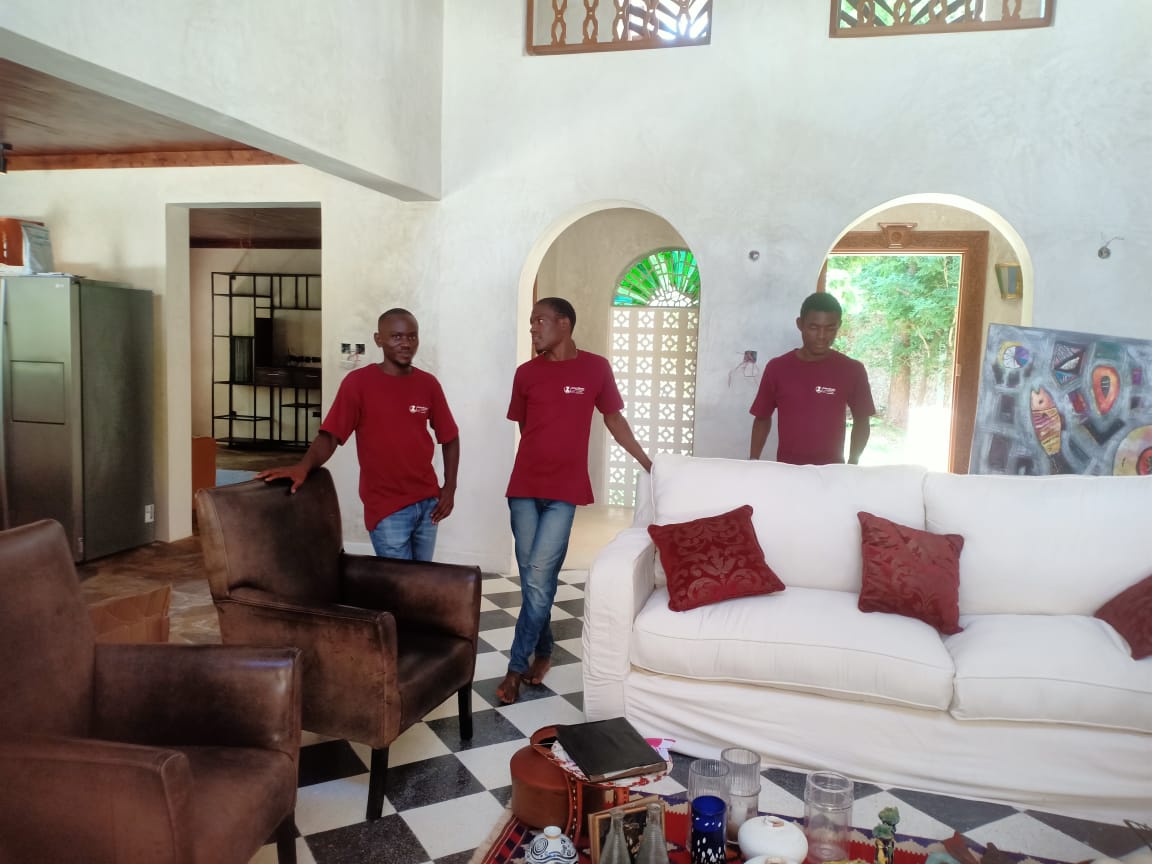 Zuberi Movers Team